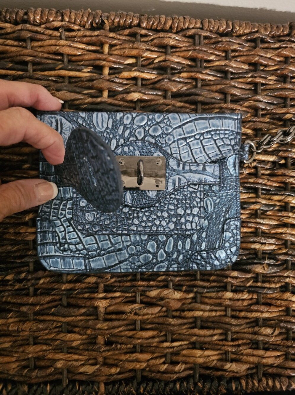 Uncommon OPI Small Wallet - Picture 4 of 5